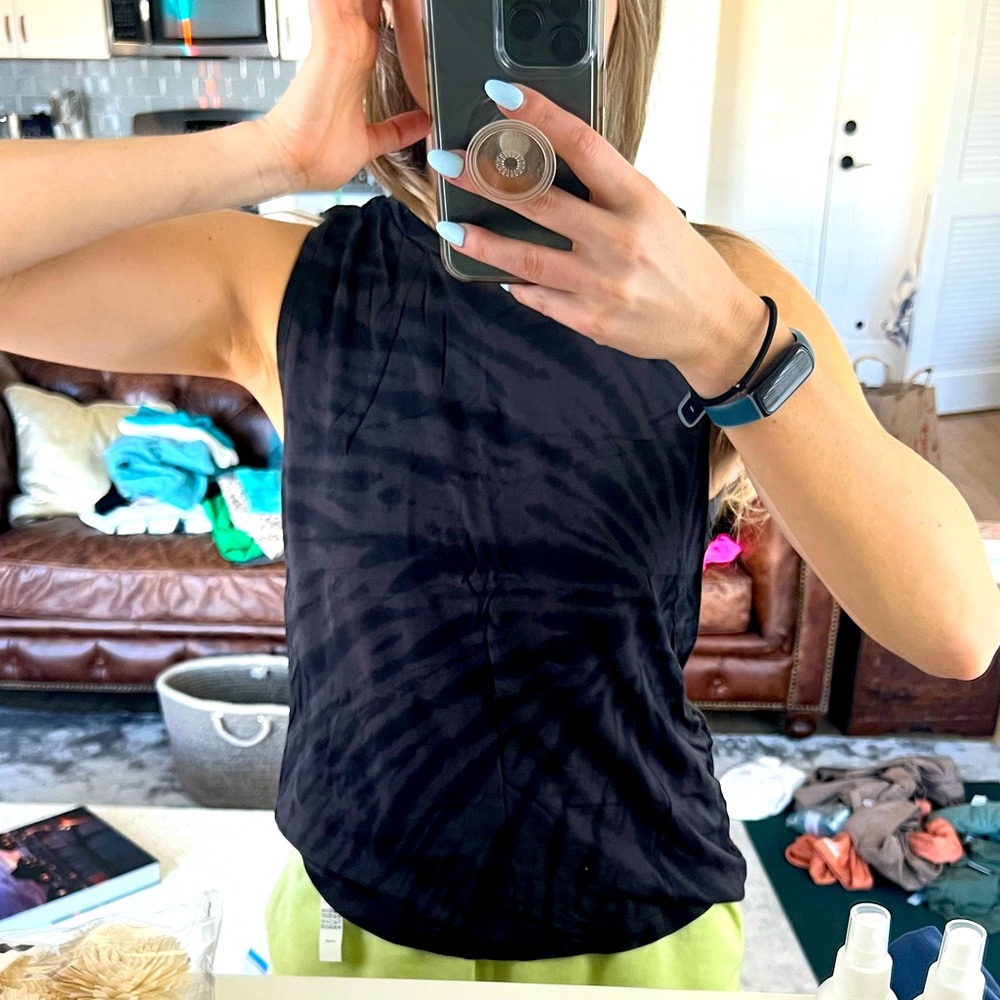 Manduka Shakti Tank